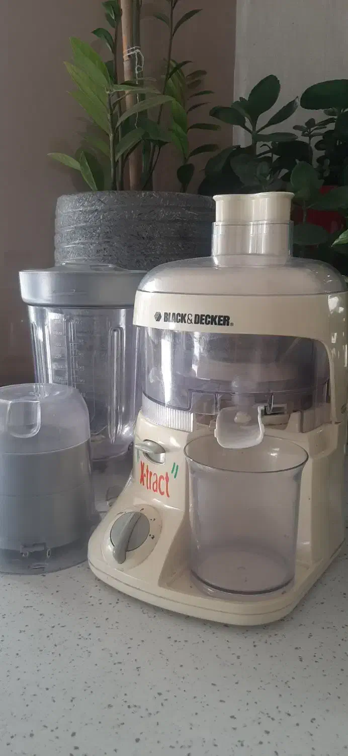 آبمیوه گیری مخلوط کن و آسیاب بلک اندکر (سه کاره)|خردکن، آسیاب، غذاساز|پردیس, فاز ۳|دیوار