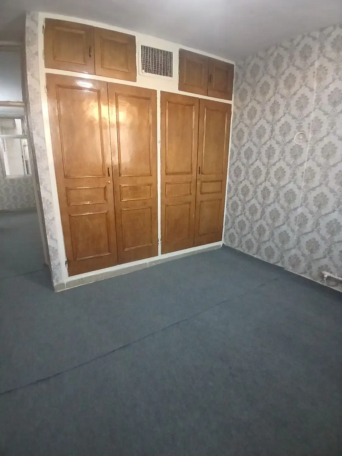 پارک گلنما2طبقه دربستی110مترمناسب سکونت وکار