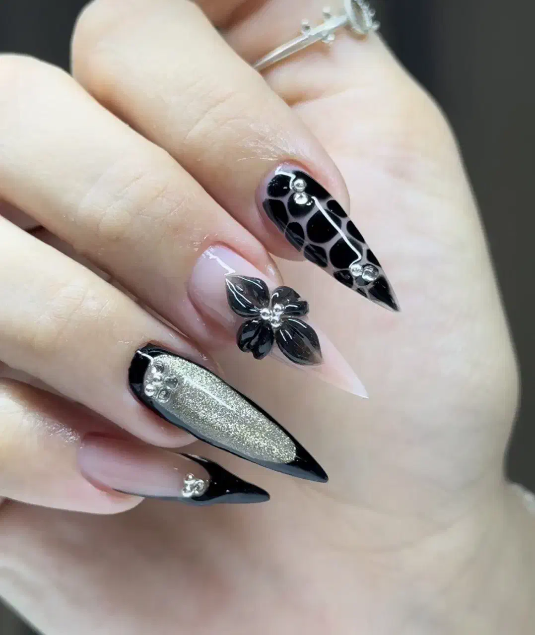 مدل ناخن|خدمات آرایشگری و زیبایی|فلاورجان, |دیوار