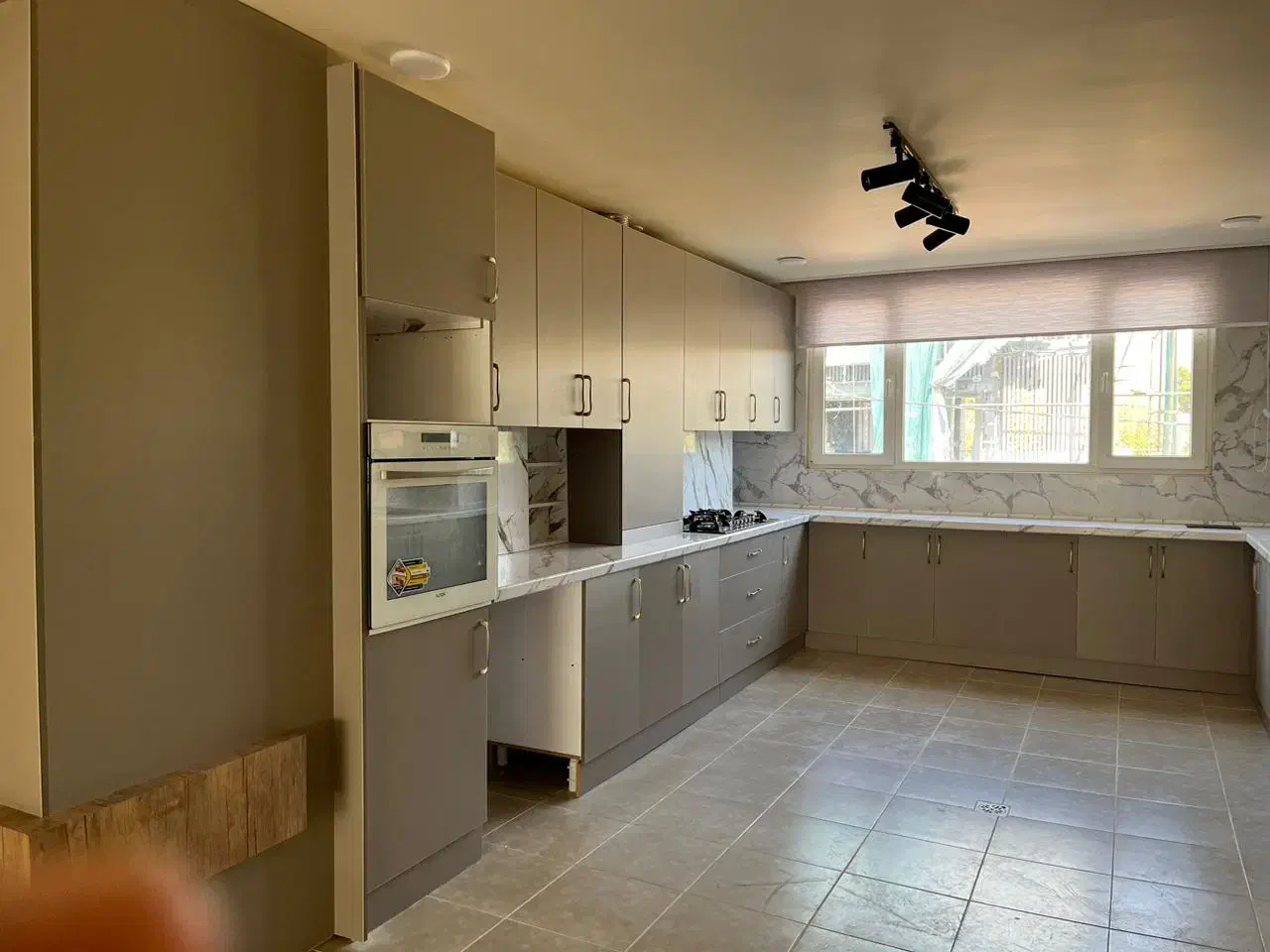 2 خوابه دکتر حسابی مستر /بسیار لوکس نوساز|اجارهٔ آپارتمان|شیراز, دکتر حسابی|دیوار