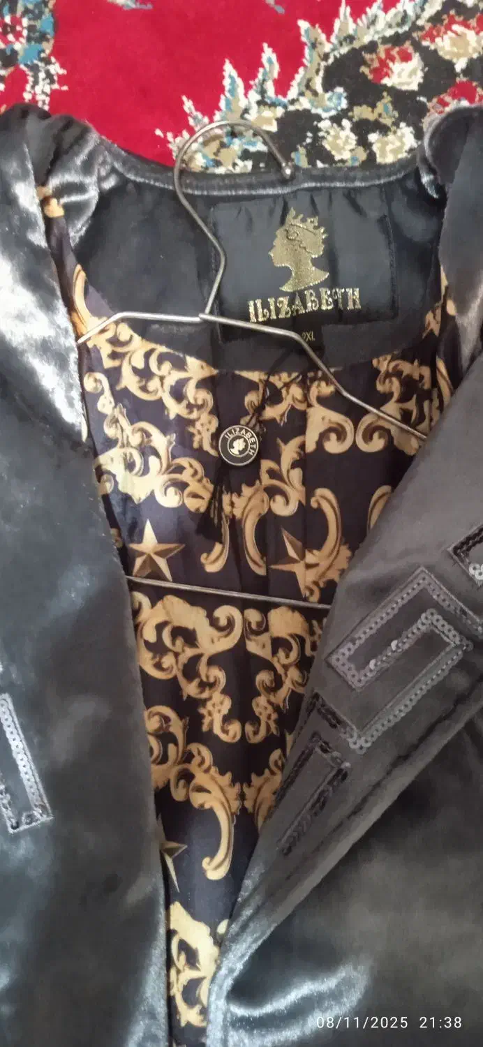 پالتو و بارونی تو کورکی|لباس|مرند, |دیوار