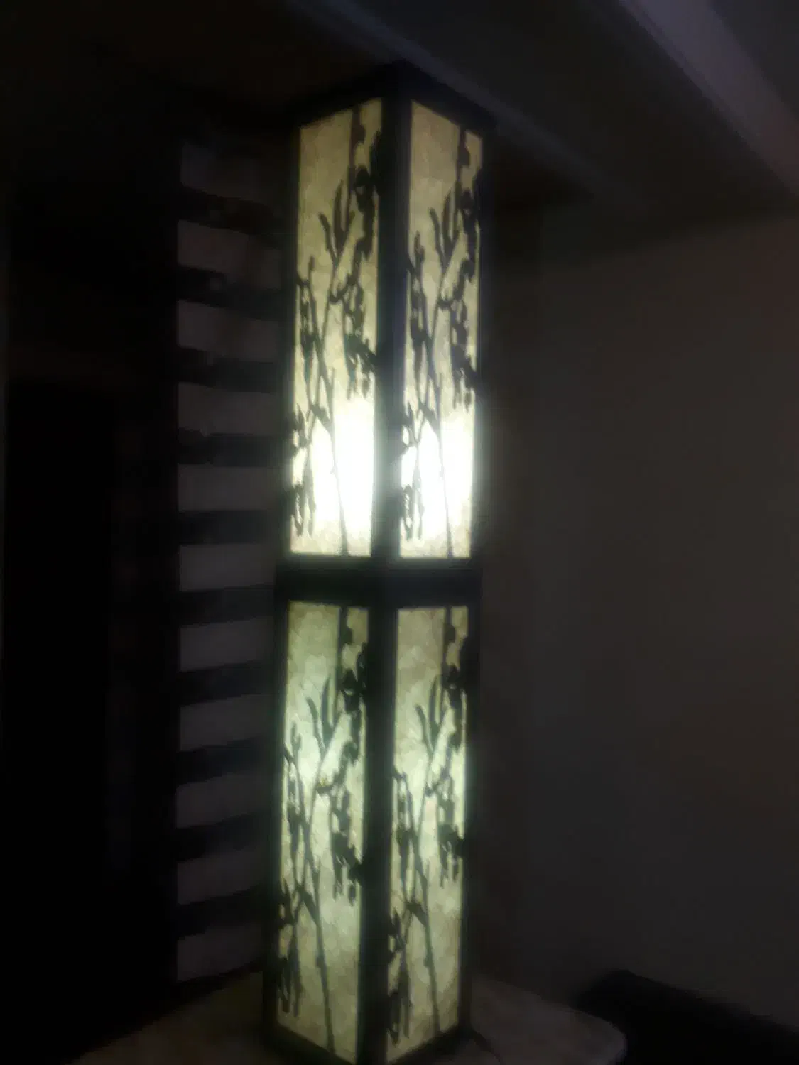 اباژور|چراغ خواب و آباژور|ری, منصوریه منگل|دیوار