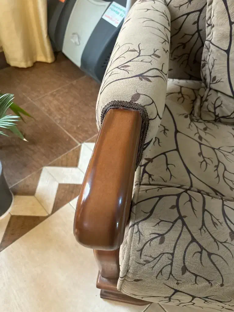 مبل راحتی ۷ نفره دست دو با کیفیت بالا|مبلمان خانگی و میز عسلی|شاهین‌شهر, نظامی|دیوار