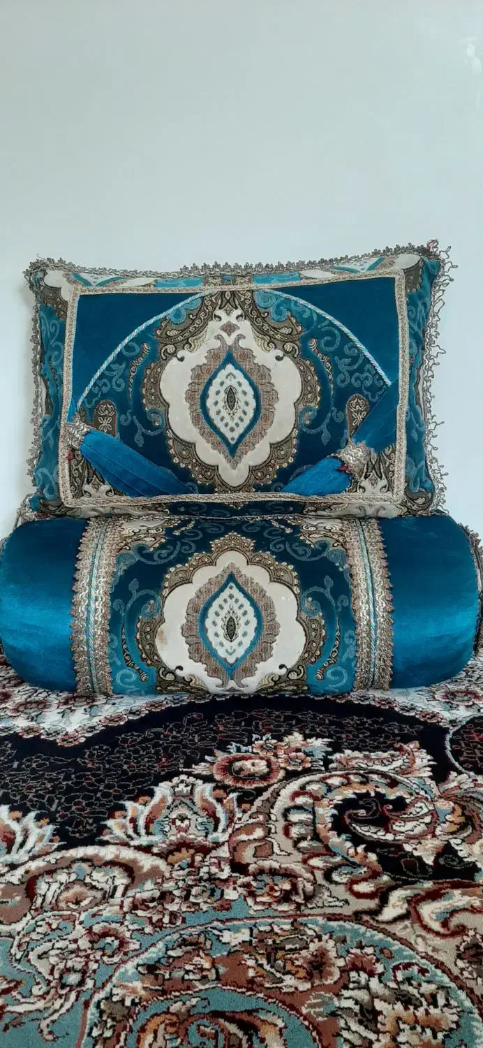 بالشت(پشتی) مخمل سنتی نو نو|پشتی|تهران, حکیمیه|دیوار