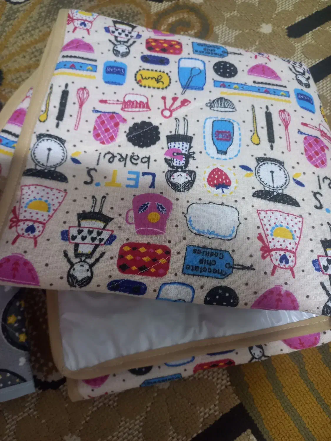 سرویس اشپزخانه|سفره، حوله، دستمال آشپزخانه|رشت, ولکس|دیوار