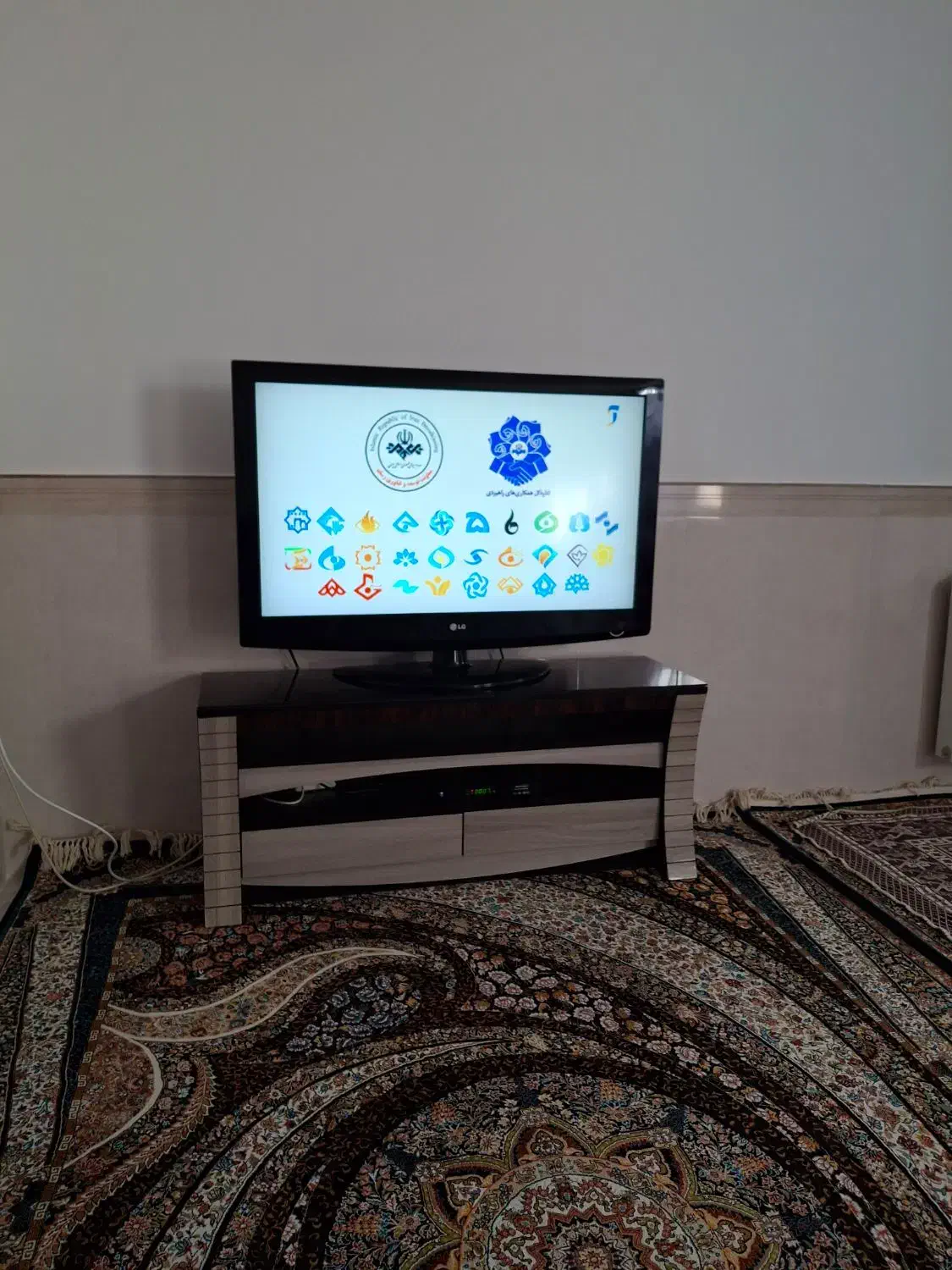 تلوزیون ال سیدی LG|تلویزیون و پروژکتور|قروه, |دیوار