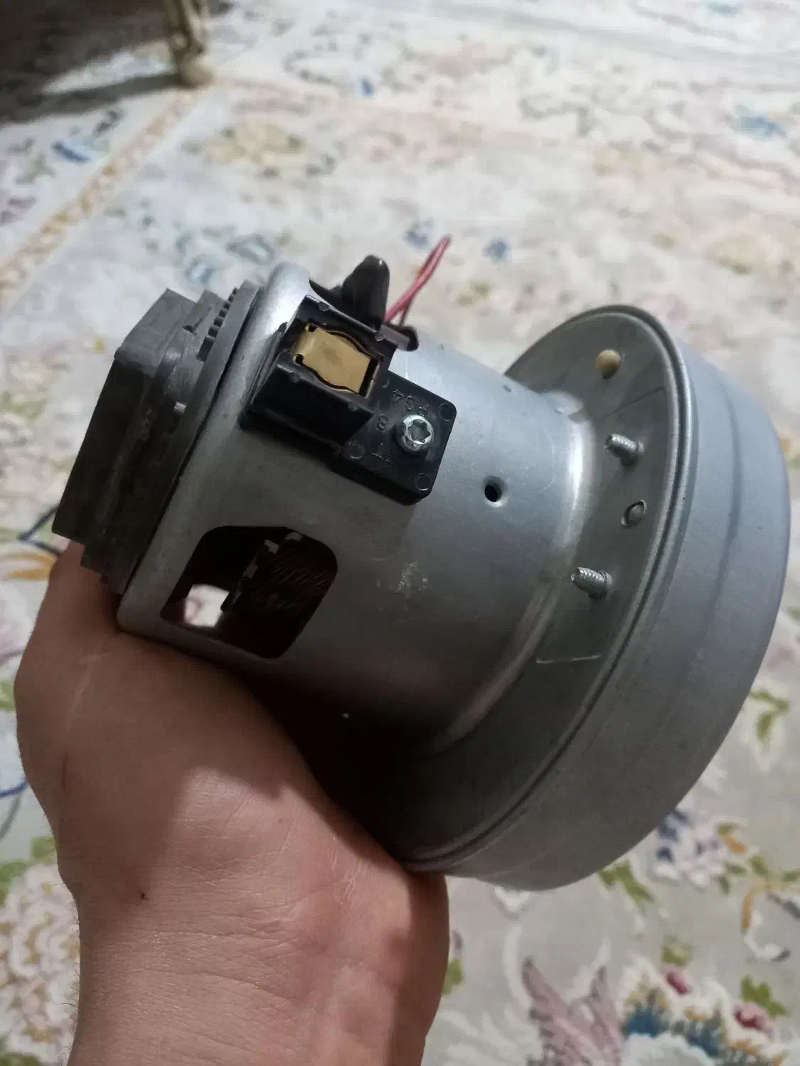 موتور جارو برقی ال جی سالم پلمپ در حد ن نو|جاروبرقی، جارو شارژی، بخارشو|قزوین, |دیوار