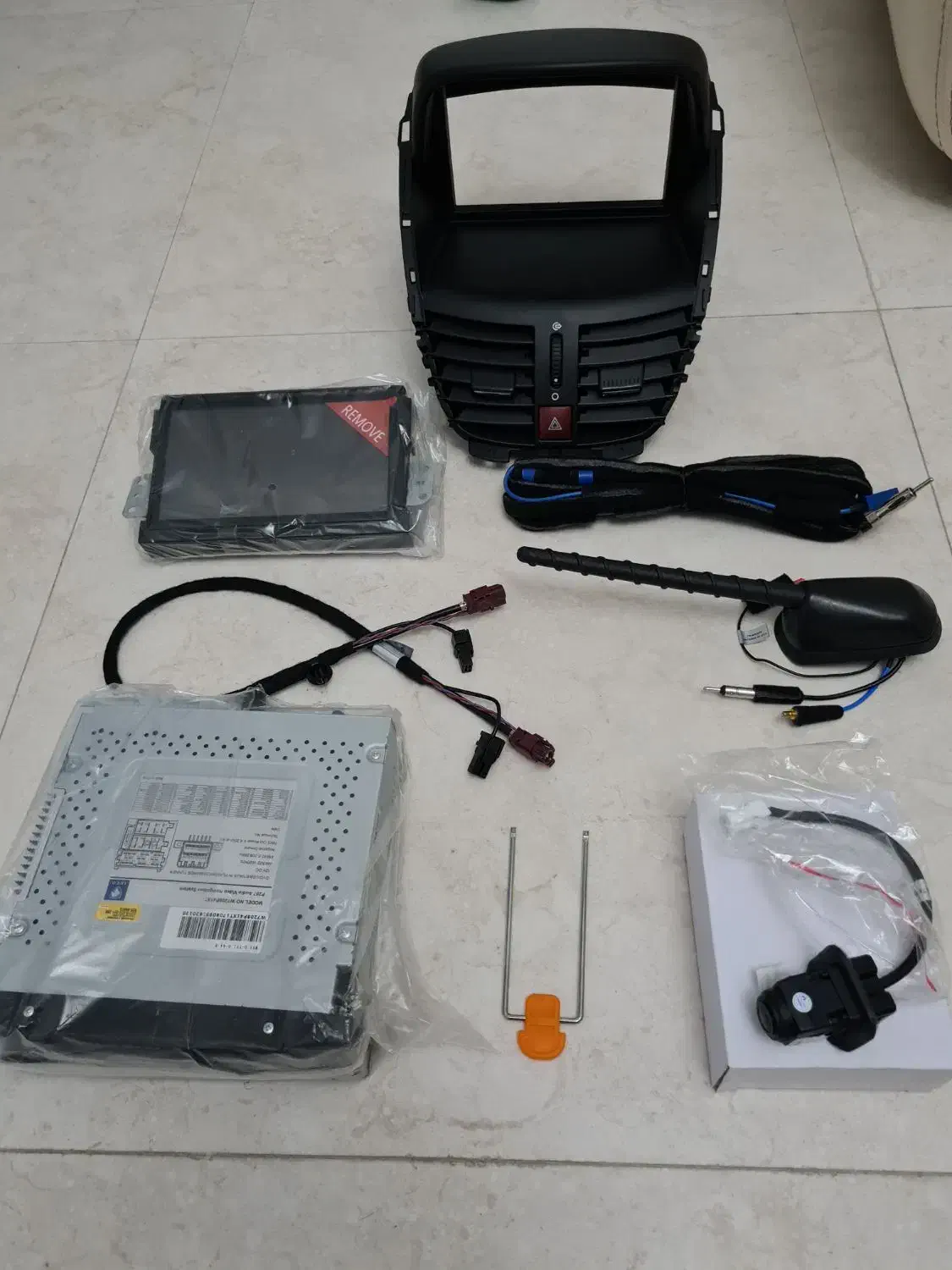 دوربین عقب ۲۰۷ آنتن اکتیو gps ۲۰۷ چراغ عقب۲۰۷|قطعات یدکی و لوازم جانبی|تهران, چیتگر جنوبی|دیوار