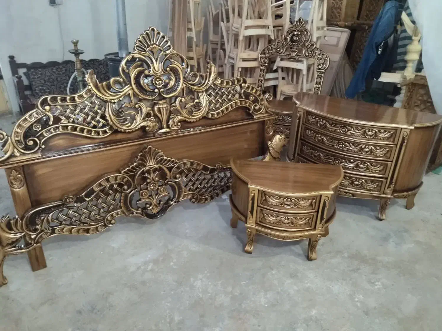 رنگکاری درب چوبی و مبلمان|خدمات پیشه و مهارت|آران و بیدگل, |دیوار