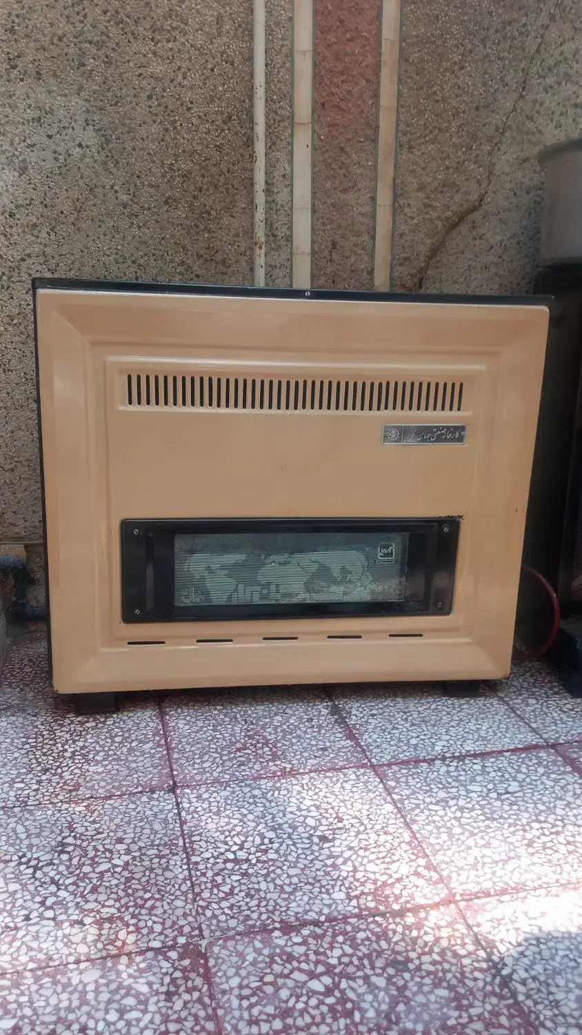یک عدد بخاری سلام وتمیز|بخاری، هیتر، شومینه|قم, چهل اختران|دیوار