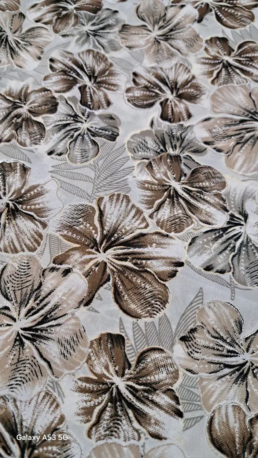 چادر|لباس|اردبیل, |دیوار