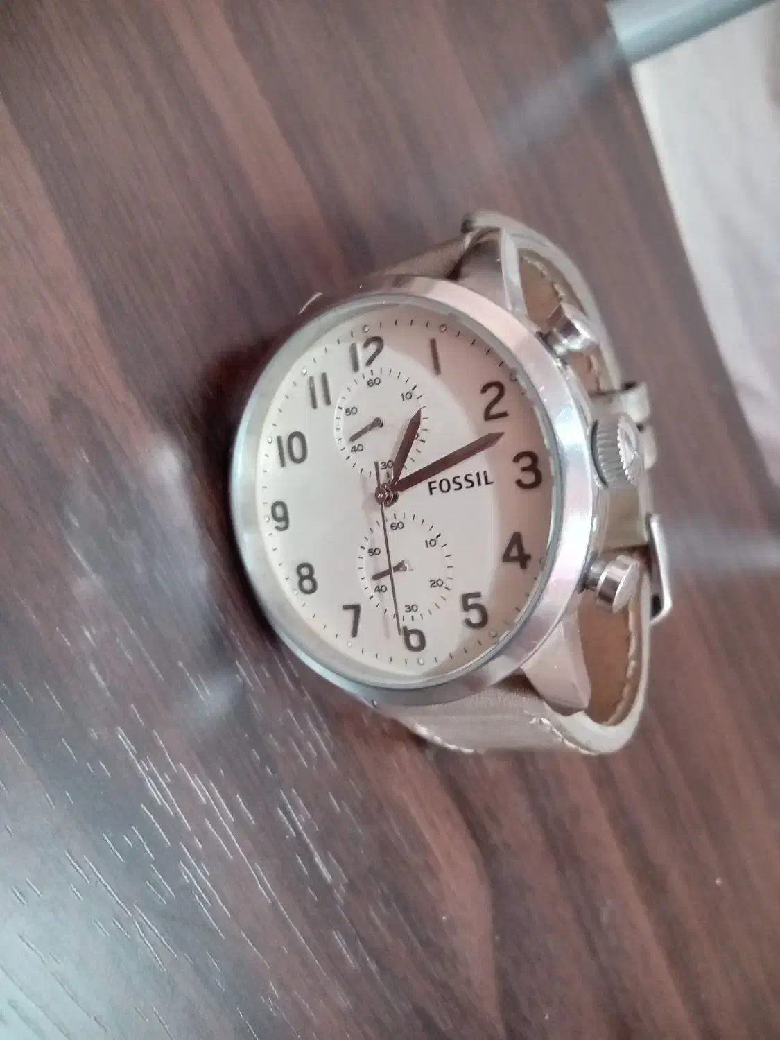 ساعت اصل|ساعت|هشتگرد, هشتگرد قدیم|دیوار