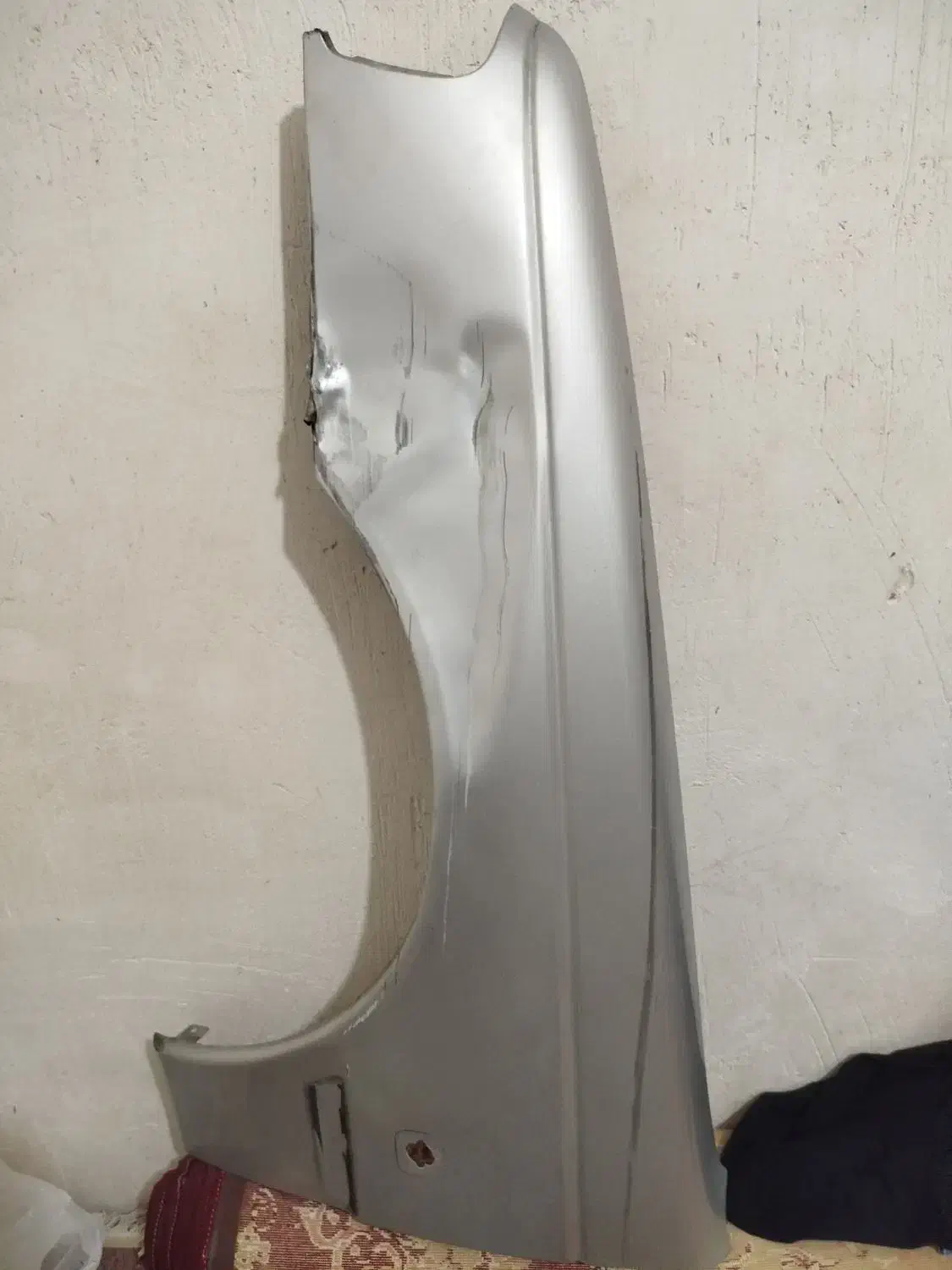 گلگیر پژو سمت چپ|قطعات یدکی و لوازم جانبی|خرم‌آباد, |دیوار