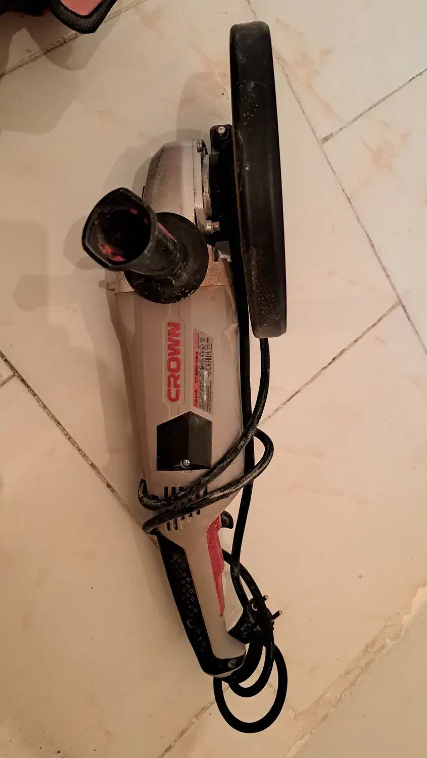 سنگ فرز برا سنگبری  در حد آک|فعالیت داوطلبانه|پردیس, فاز ۱۱|دیوار