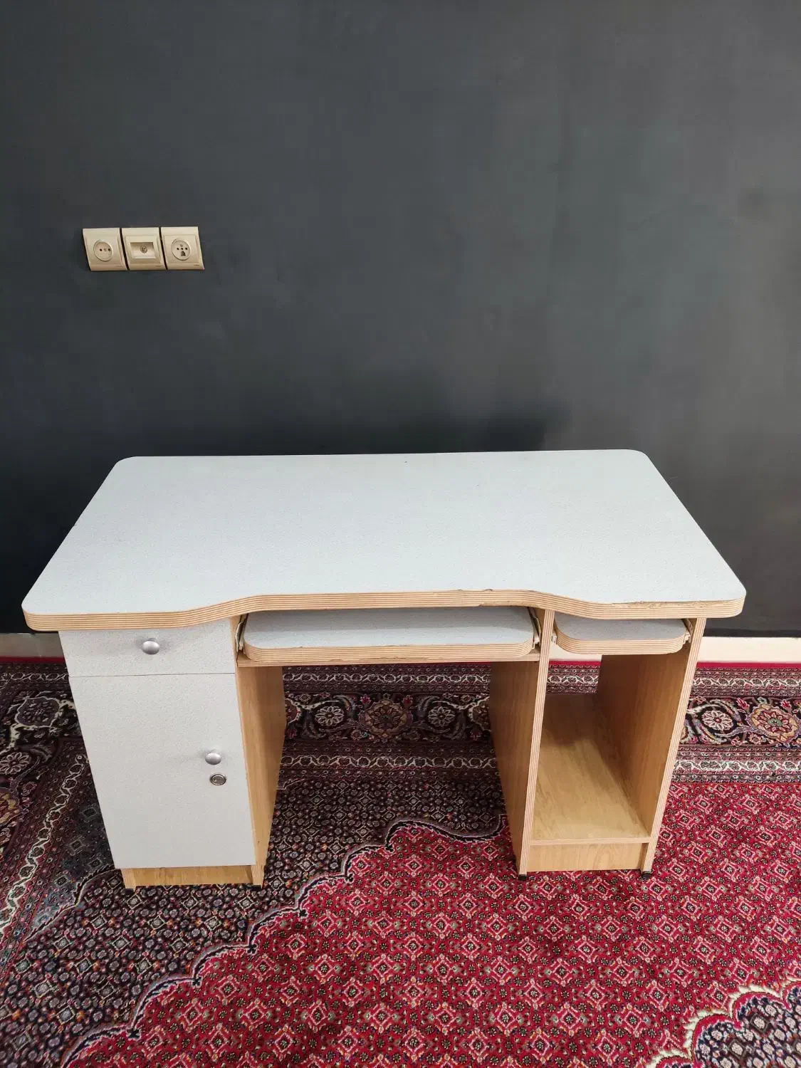 میز کامپیوتر و کار سالم نمین|میز تحریر و کامپیوتر|اردبیل, |دیوار