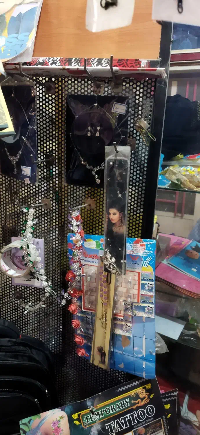 رگال فلزی جهت آویز بدلیجات و بسته های عطاری|فروشگاه و مغازه|کارون, |دیوار