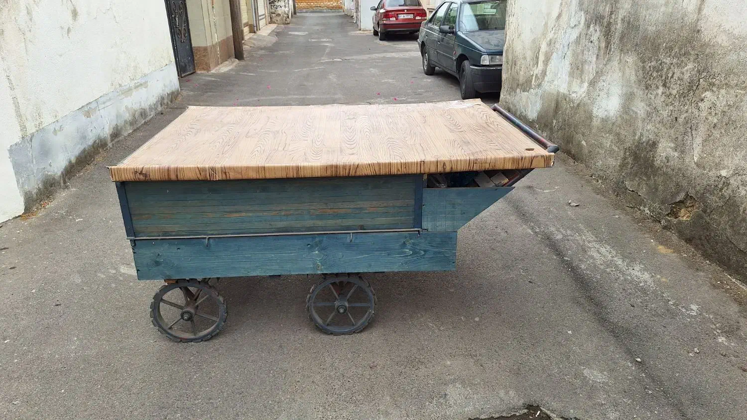 گاری|ابزارآلات|رشت, گلزاران|دیوار