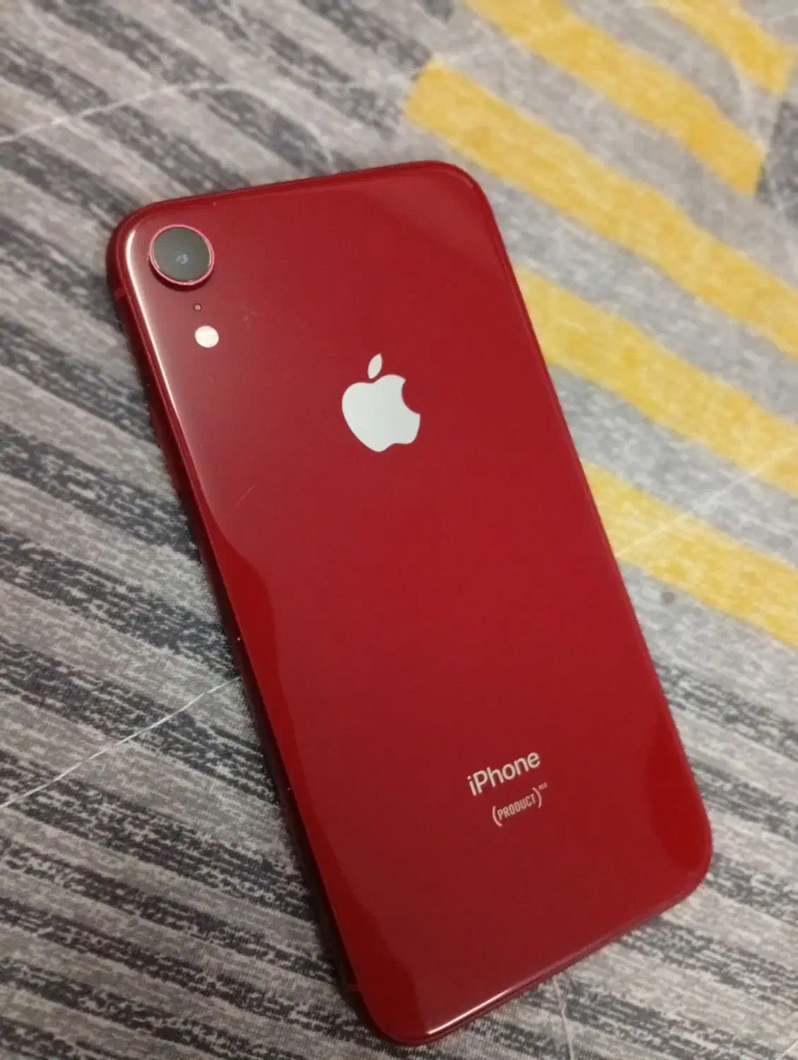 آیفون xr باتری 81 خیلی تمیز|موبایل|اصفهان, نقش جهان|دیوار