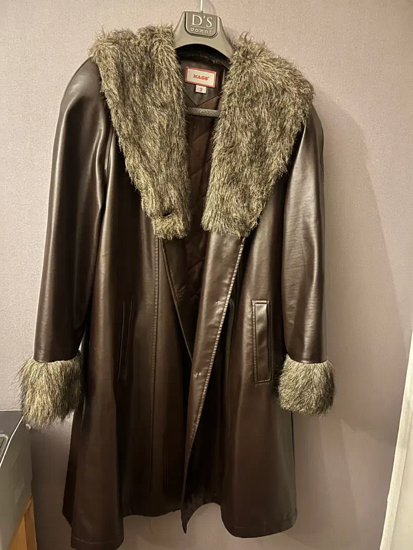 پالتو چرم ترکیه فری سایز درحدنو قیمت دو میلیون|لباس|کرج, جهانشهر|دیوار
