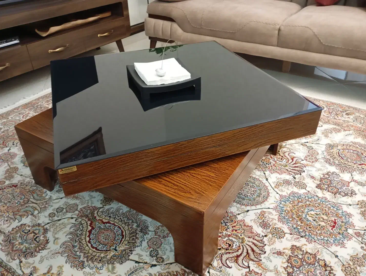 میز جلو مبلی چرخشی|مبلمان خانگی و میز عسلی|ری, جوانمرد قصاب|دیوار