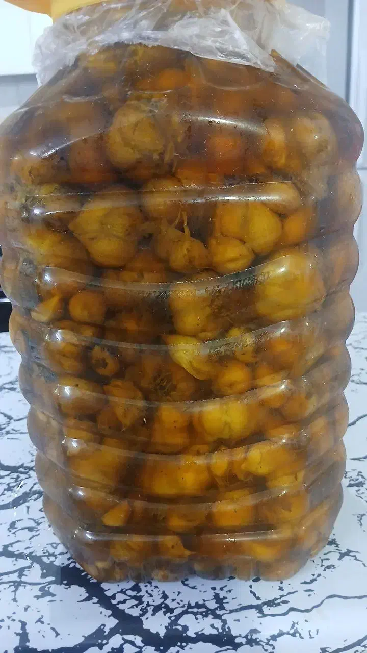 سیر ترشی ۷ ساله کیلویی ۲۰۰ هزار تومان|خوردنی و آشامیدنی|رزن, |دیوار