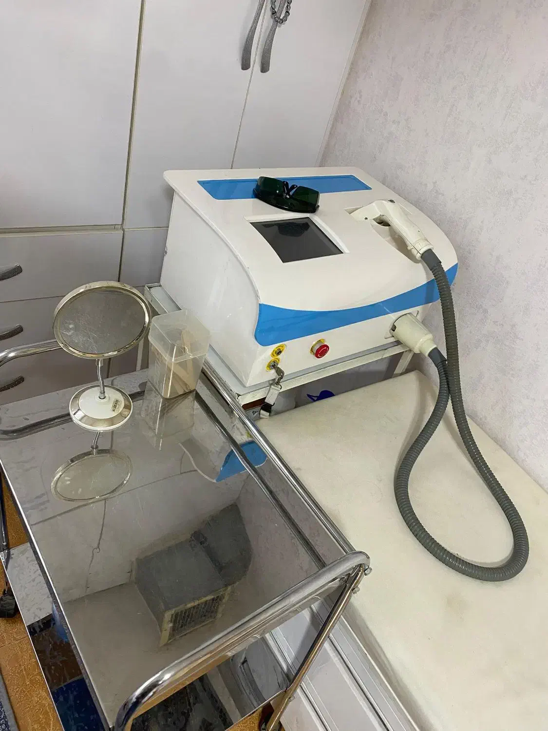 فروش دستگاه لیزر مو های زائد|آرایشگاه و سالنهای زیبایی|بوکان, |دیوار