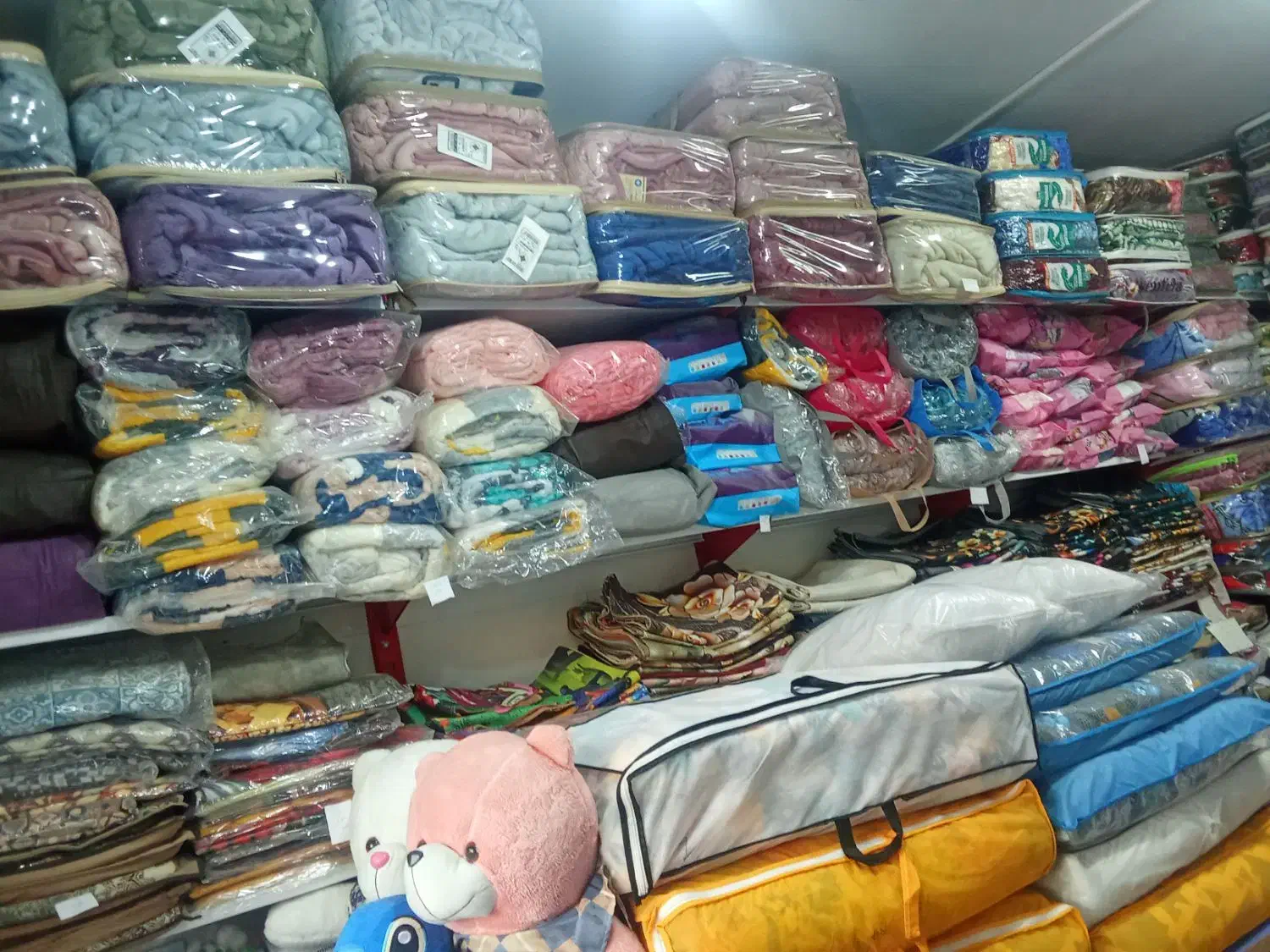 گالری حوله و پتو و روفرشی و شورگشتی و قرعه کشی|رختخواب، بالش، پتو|نیشابور, بنیاد شهید|دیوار