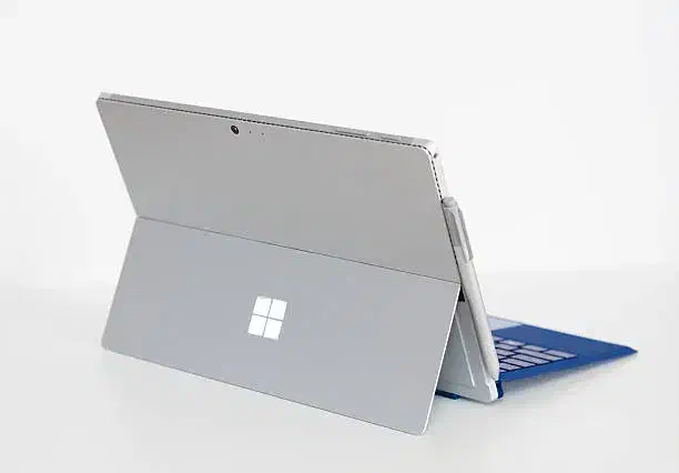 Surface Pro 4 تمیز + کیبورد|رایانه همراه|مشهد, بهشت|دیوار