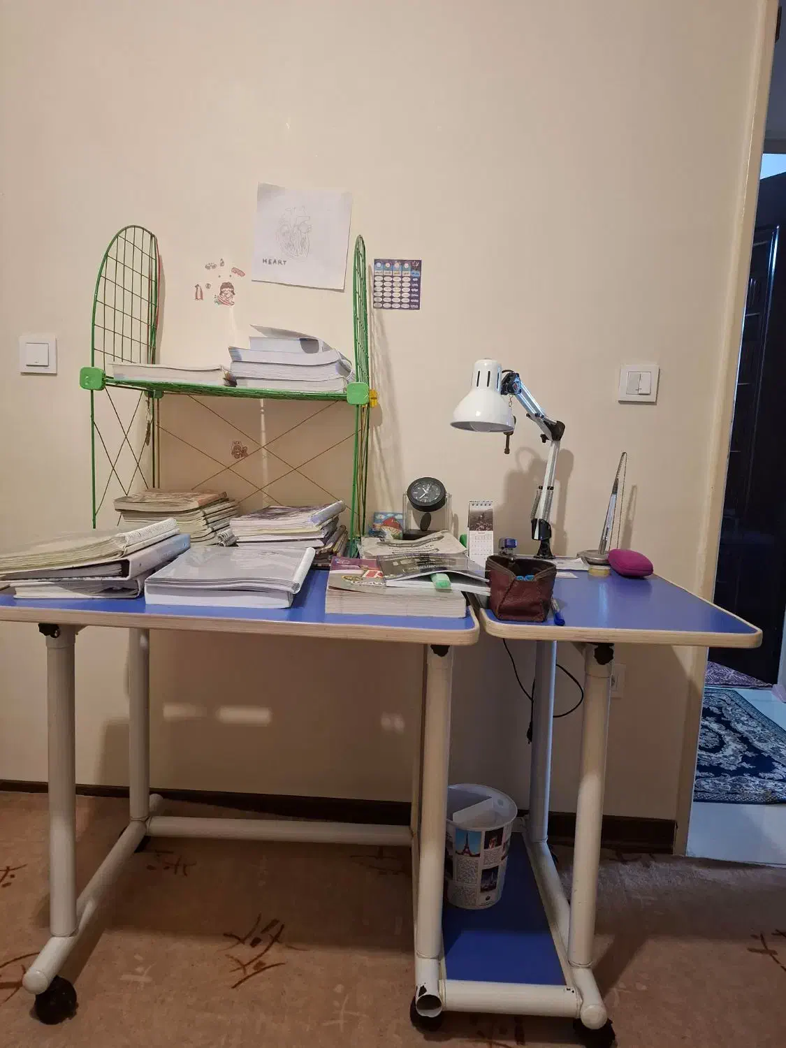 میز تحریر|میز تحریر و کامپیوتر|فردیس, فردیس|دیوار