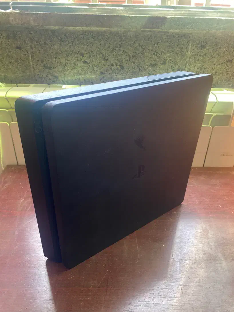Ps4 slim|کنسول، بازی ویدئویی و آنلاین|خوی, |دیوار