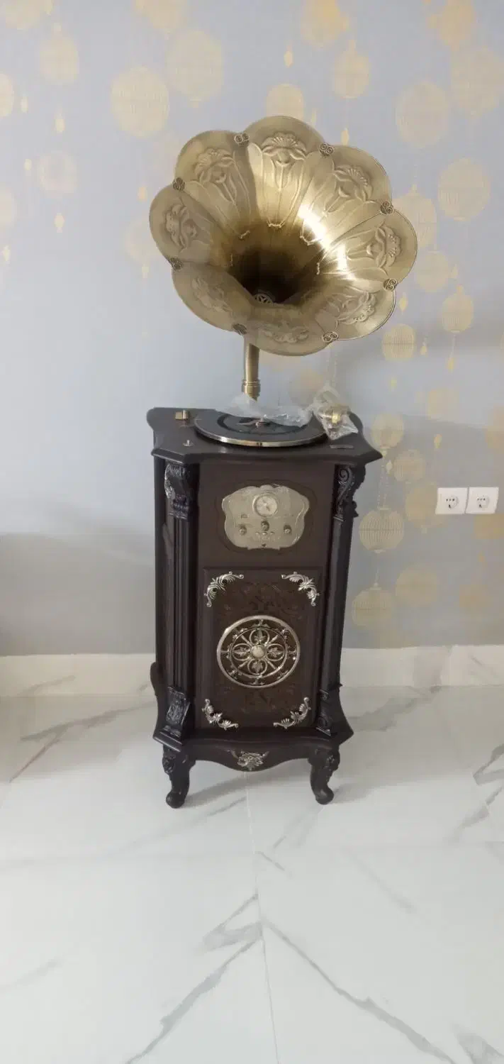 گرامافون|سیستم صوتی خانگی|حمیدیا, |دیوار