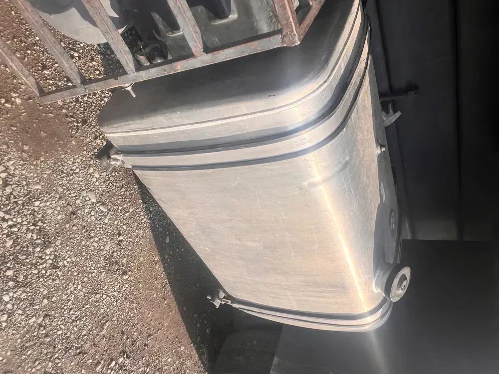 باک گازوییل اف هاش|قطعات یدکی و لوازم جانبی|اسفرورین, |دیوار