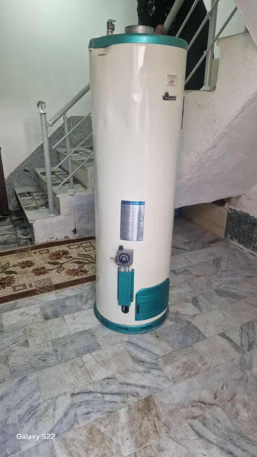 آبگرمکن ایستاده|آبگرمکن، پکیج، شوفاژ|دهگلان, |دیوار