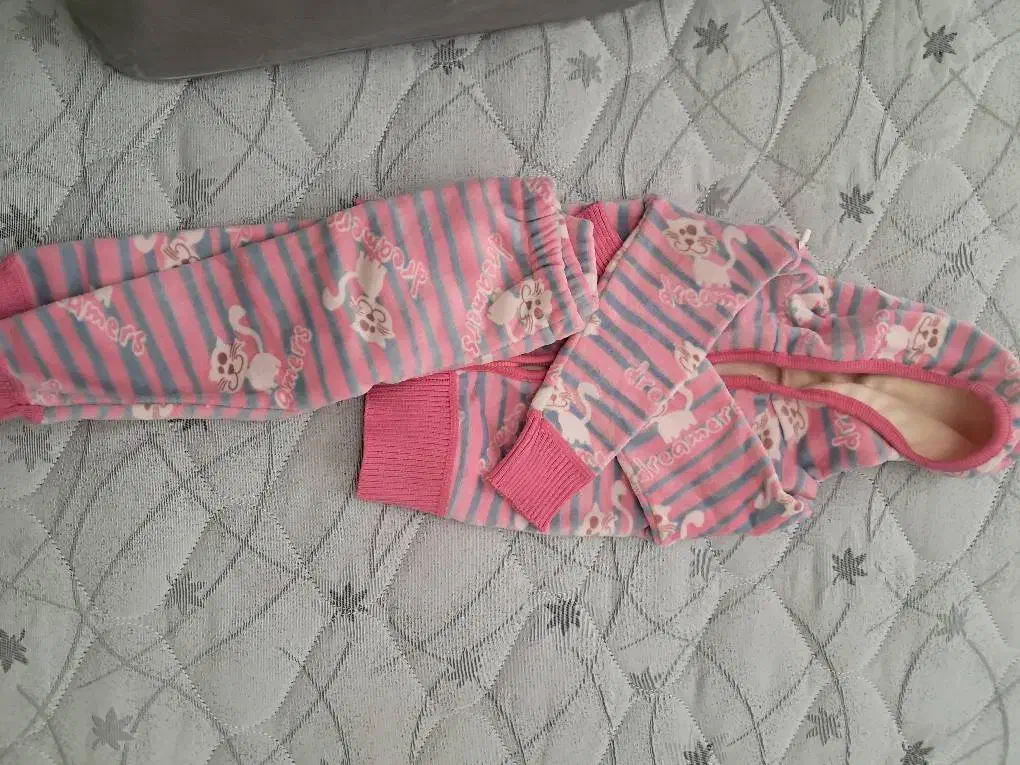 تعدادی لباس بجه گانه سالم و تمیز|کفش و لباس بچه|تهران, افسریه جنوبی|دیوار