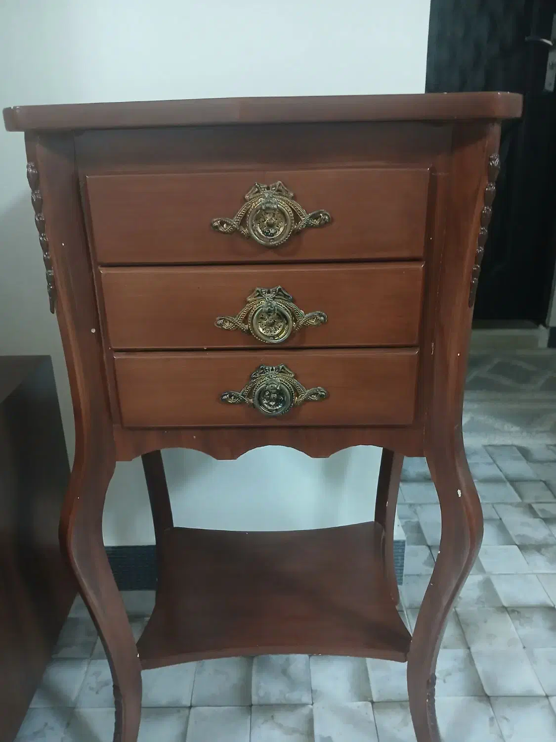 میزتلفن3کشو|میز تلفن|رشت, حومه رشت|دیوار