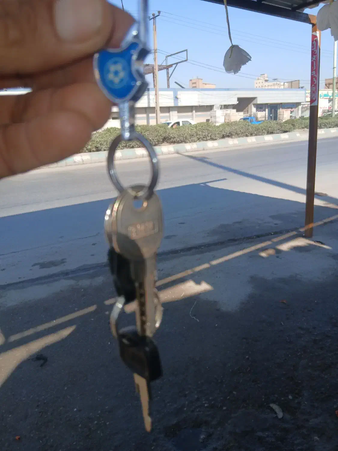 دسته کلید|اشیا|اهواز, کوی مندلی(سه راه خرمشهر)|دیوار