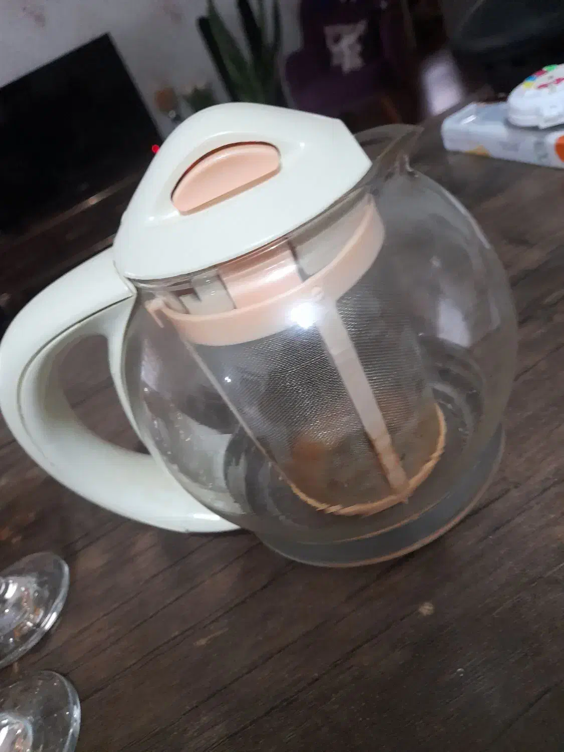 قوری چای ساز|قوری، کتری، قهوهساز دستی|پرند, فاز ۵|دیوار