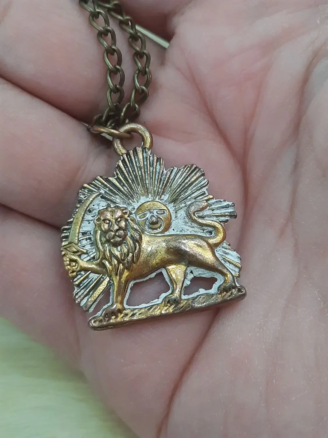 مدال قدیمی کلکسیونی|جواهرات|مشهد, گاز|دیوار