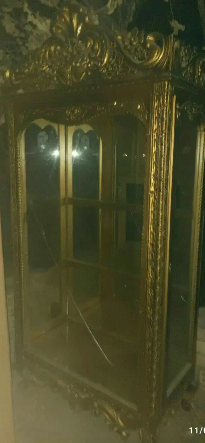 فروش فوری بوفه سلطنتی با چوب گردو|بوفه، ویترین، کنسول|کرمان, |دیوار