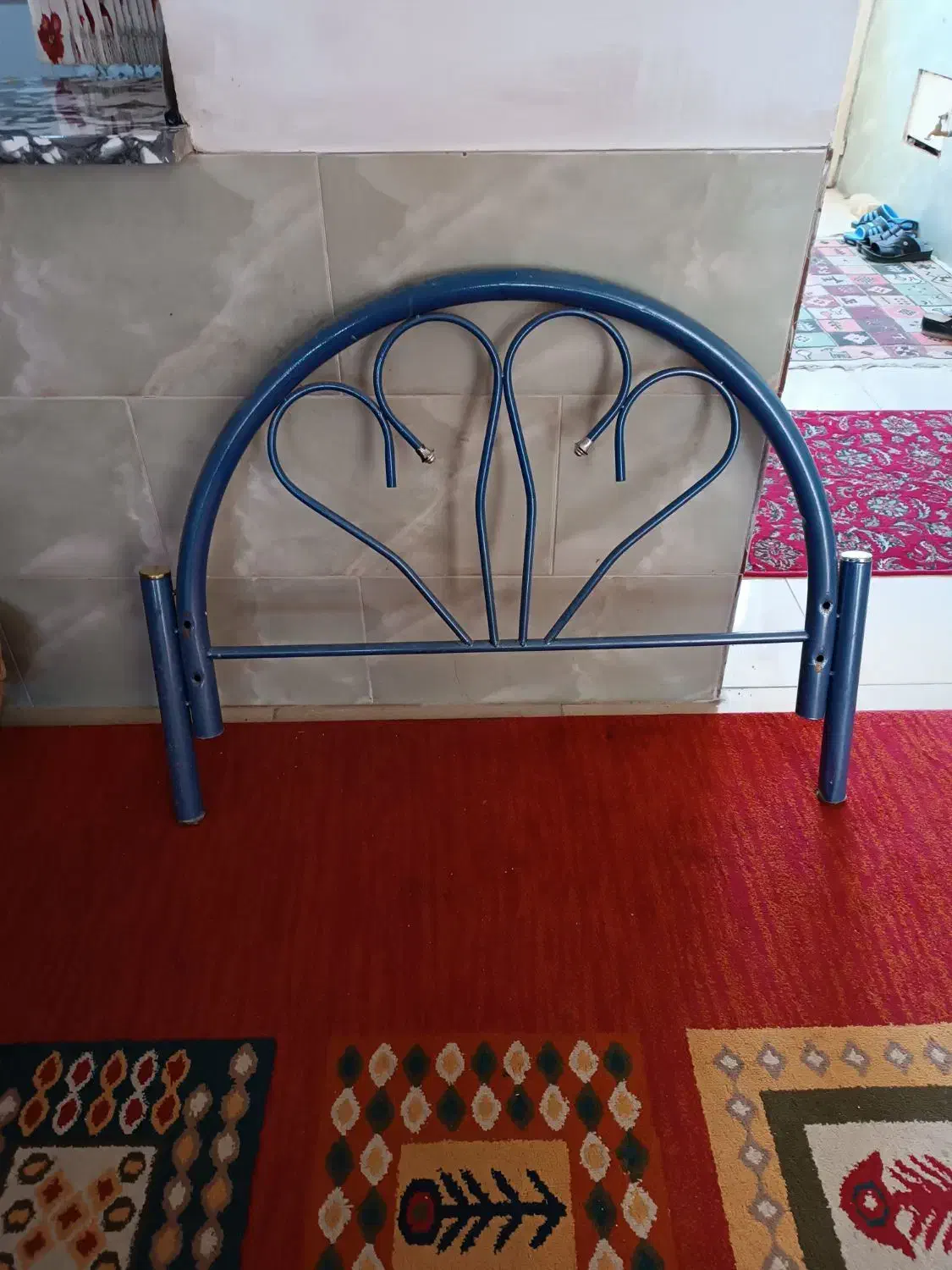 تخت . کمد . ماکروویو|سایر لوازم برقی|شیراز, فرگاز|دیوار