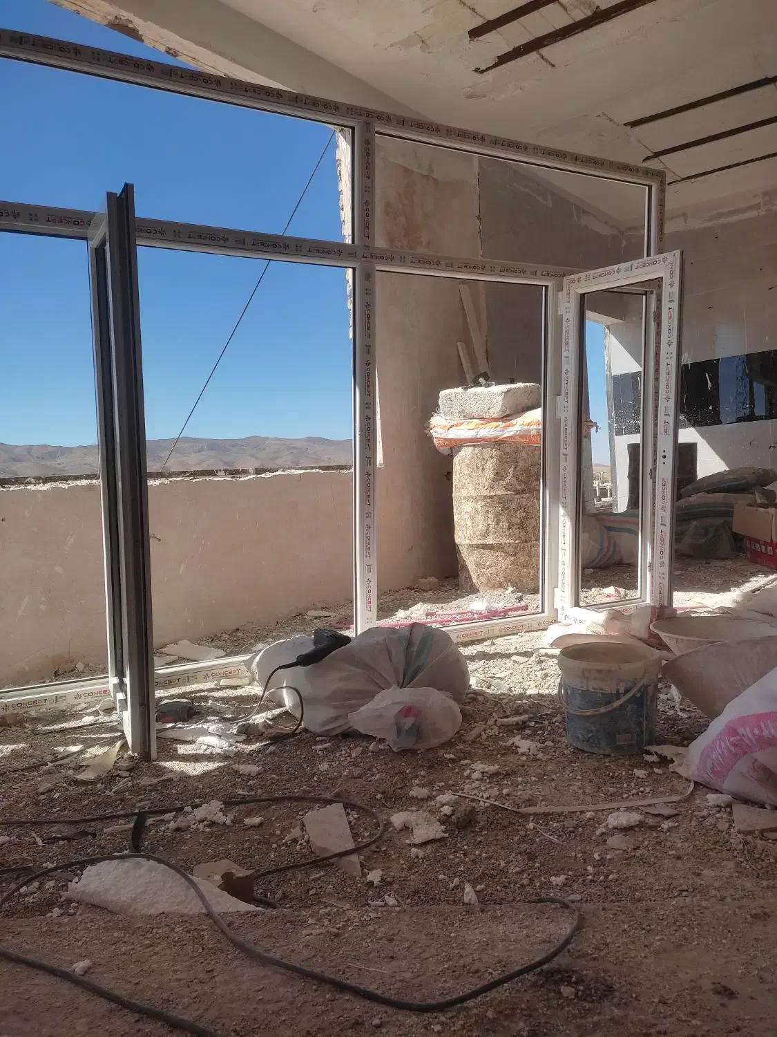 تعمیرات درب و پنجره دوجداره  یو پی وی سی|خدمات پیشه و مهارت|نیشابور, کلاغان|دیوار