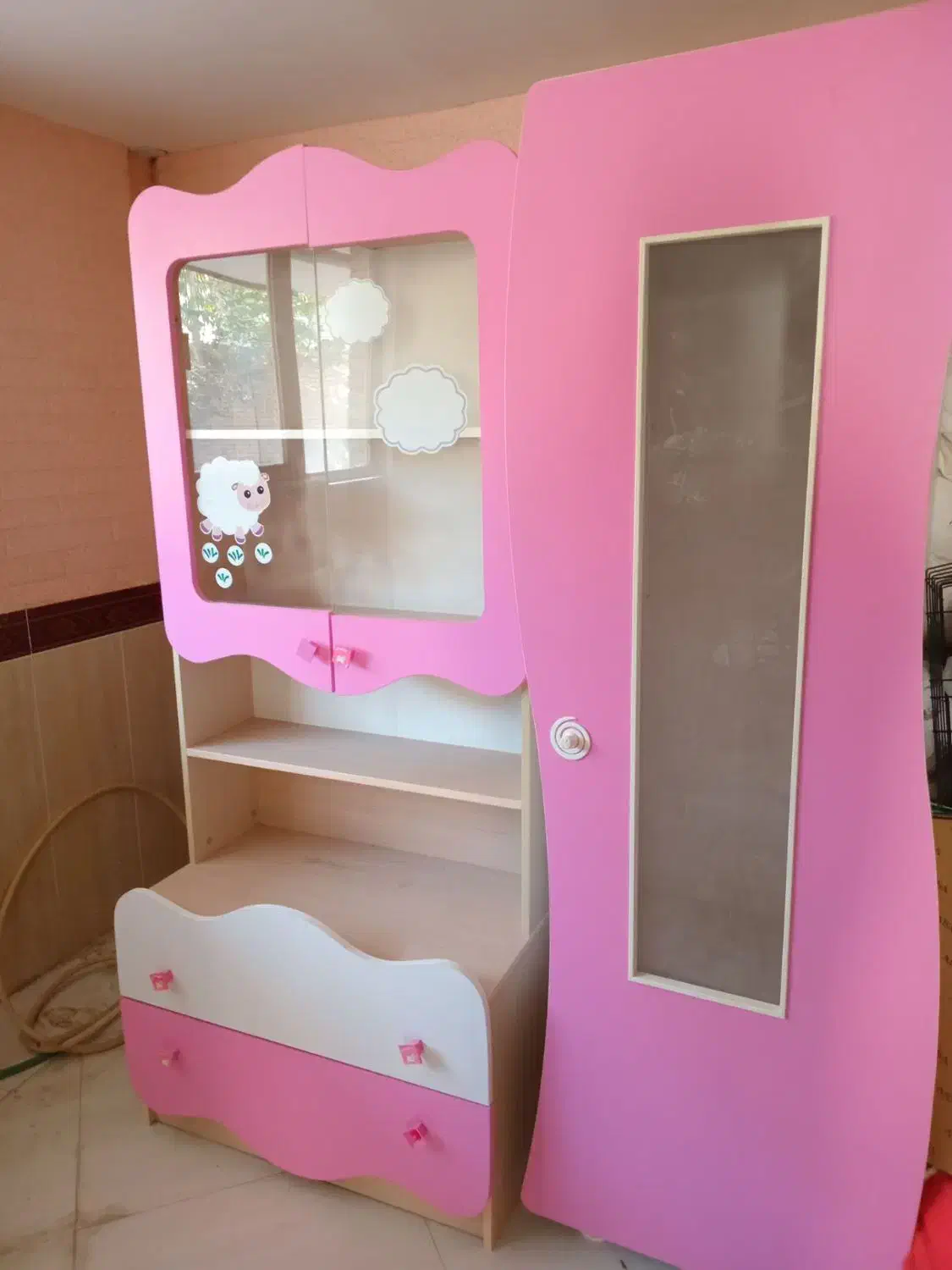 کمد بچه|جاکفشی، کمد، دراور|اردبیل, |دیوار