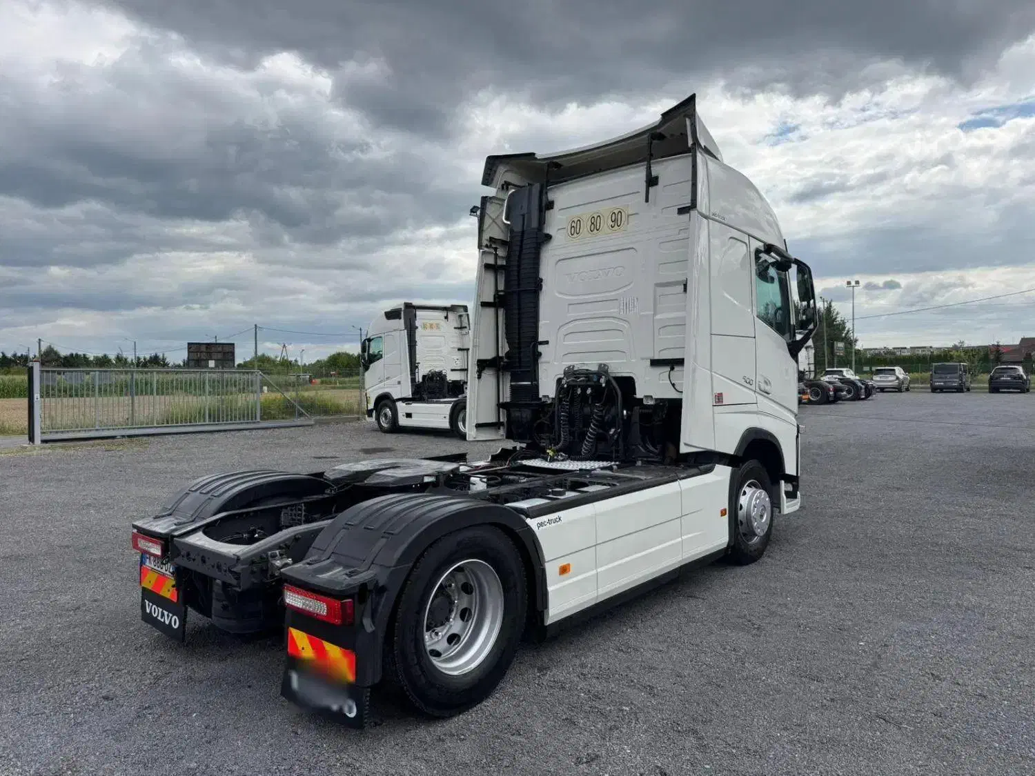 ولوو|خودرو سنگین|تهران, هاشمی|دیوار