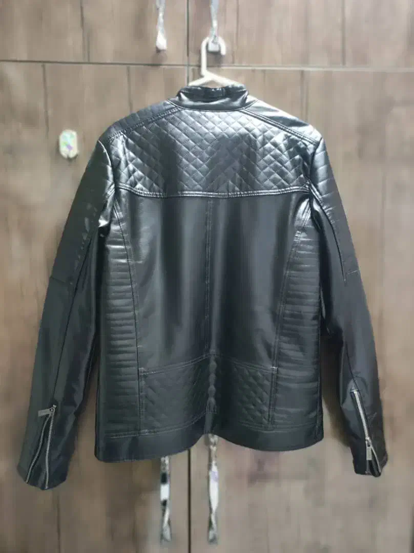 کت چرم اصل|لباس|بندر گناوه, |دیوار