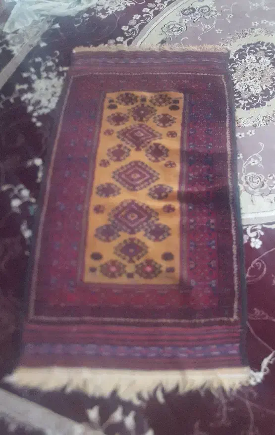 قالیچه دست بافت قدیمی|گلیم، جاجیم، گبه|بیرجند, |دیوار