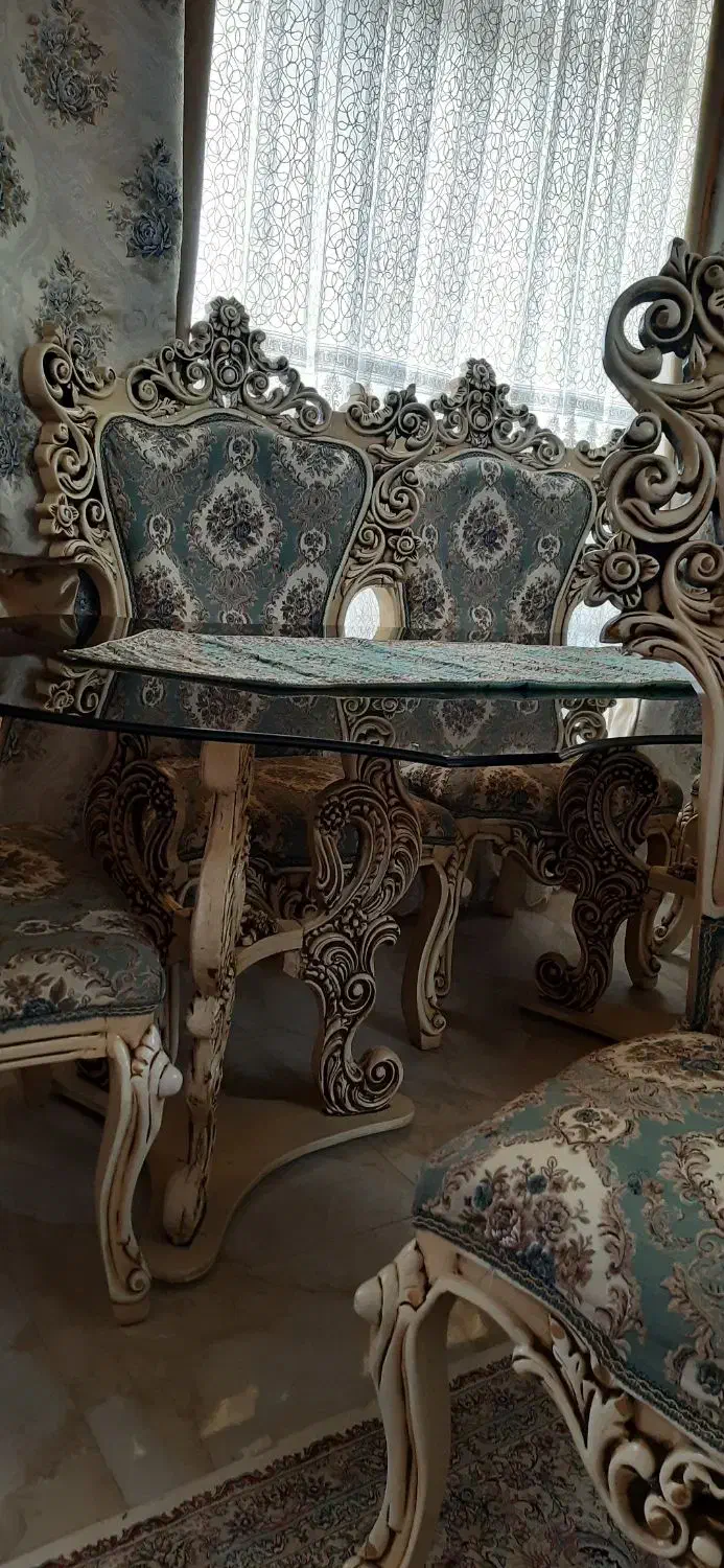 مبلمان|میز و صندلی غذاخوری|شبستر, |دیوار