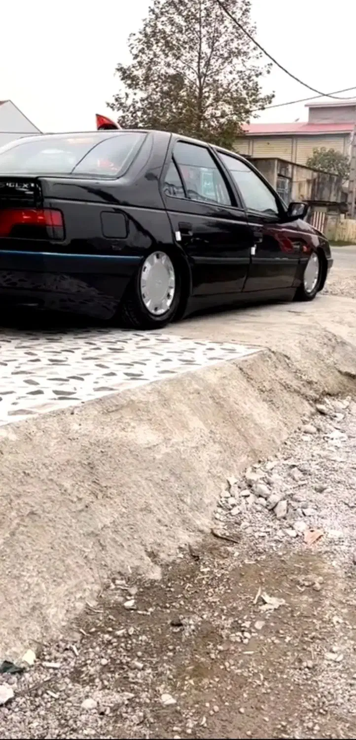 مدل 83 دور رنگ سقف کاور شده با پنو ماتیک|خودرو سواری و وانت|رشت, حافظ آباد|دیوار