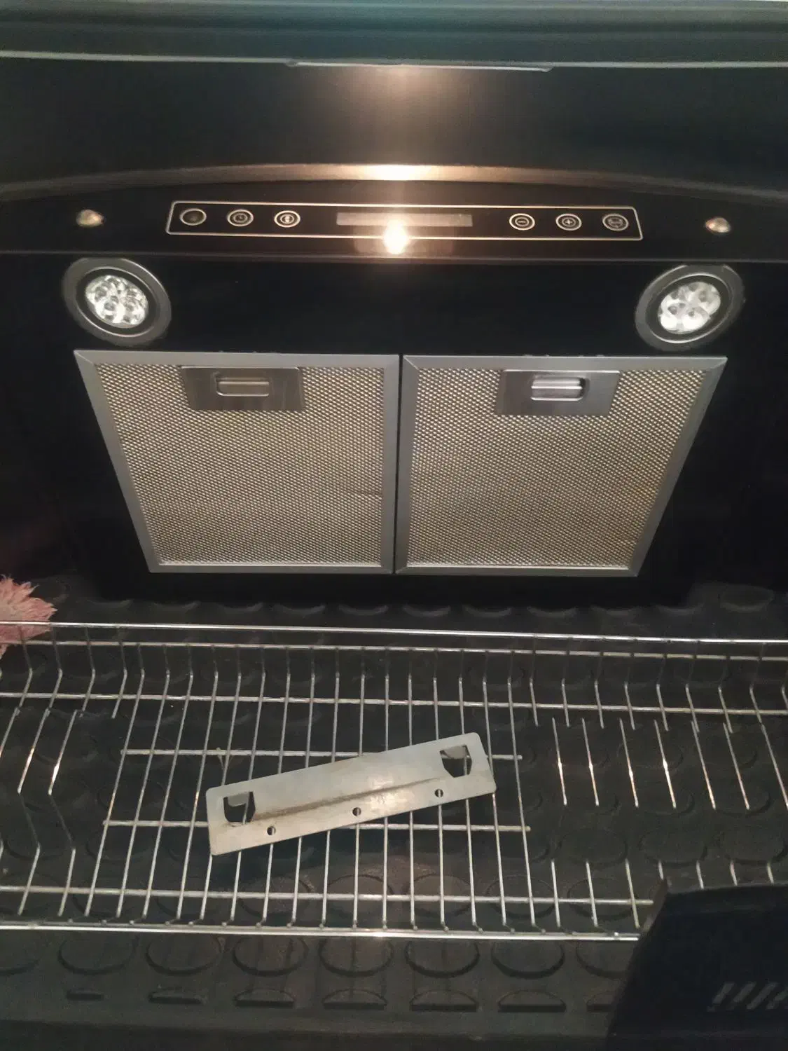 هود داتیس|هود|کوهدشت, |دیوار