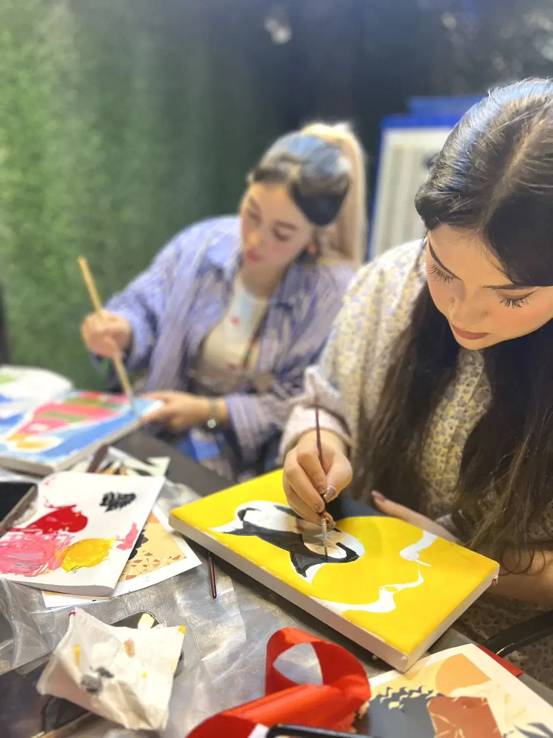 ایونت نقاشی|خدمات آموزشی|دوگنبدان, |دیوار