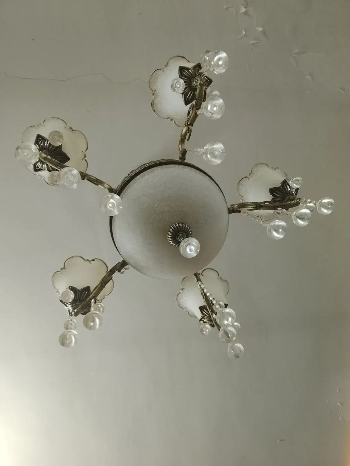 لوستر|لوستر و چراغ آویز|پاکدشت, پاکدشت (مامازند)|دیوار